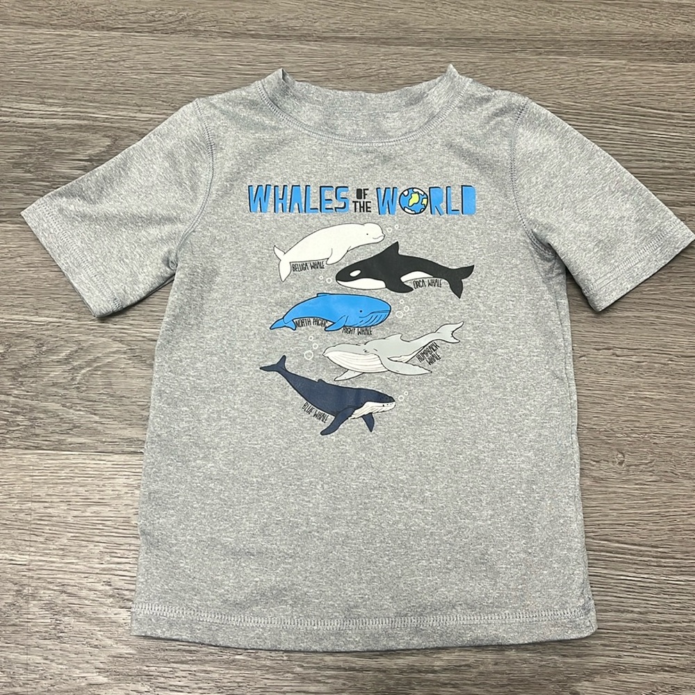 Cat & Jack Boys Gray Whale Short Sleeve Rash Guard Swim Top 2T